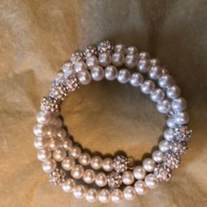 Women Pearl Bracelet